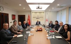 Türkiye Perakendeciler Federasyonu, marketlerin pazar günleri kapalı olması önerisinde bulundu.