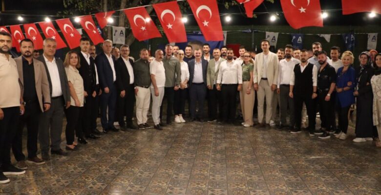 Bursa’da Yeniden Refah Partisi İlçe Başkanı, Anahtar Parti’ye katıldı