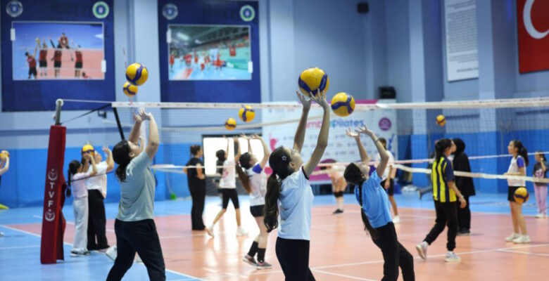BÜYÜKŞEHİR KIŞ SPOR OKULLARI BAŞLADI