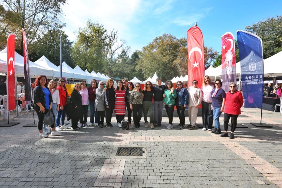 HEYKEL’DE  ‘MEYDAN KADINLARIN’