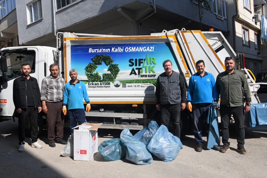 Osmangazi’de Ambalaj Atıkları Kapı Kapı Toplanıyor