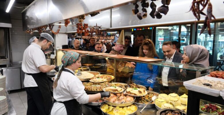 GASTRO İNEGÖL’DE OSMANLI MUTFAĞI RÜZGARLARI ESTİ