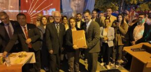 Özgür Şahin Mazbatasını Aldı