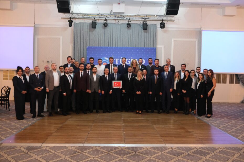 TÜGİAD BURSA’DA “DÜNYA VE TÜRKİYE EKONOMİSİNE” YAKINDAN BAKIŞ
