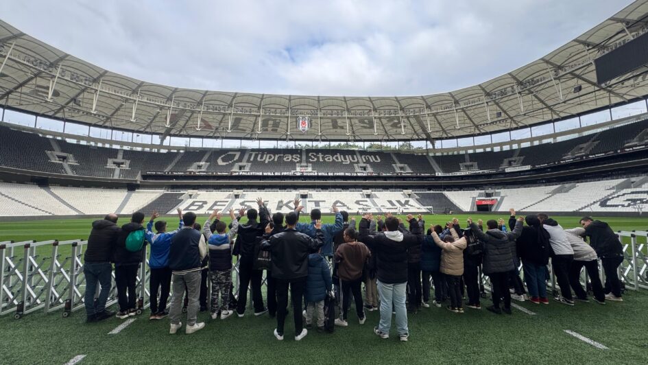 Gemlik Beşiktaş Taraftarları Derneği’nden Anlamlı Misafirperverlik