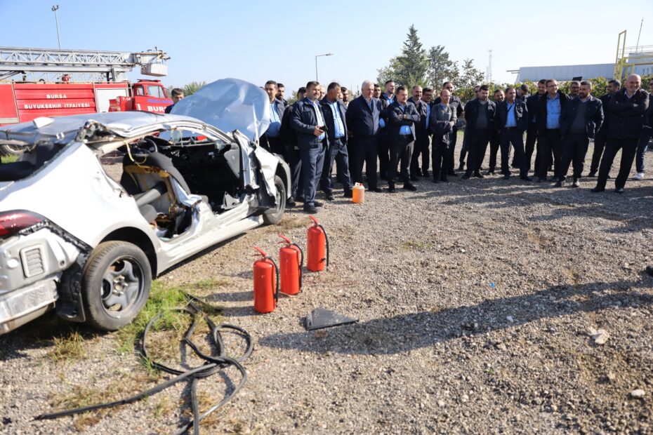 OTOBÜS ŞOFÖRLERİNE YANGIN SÖNDÜRME EĞİTİMİ