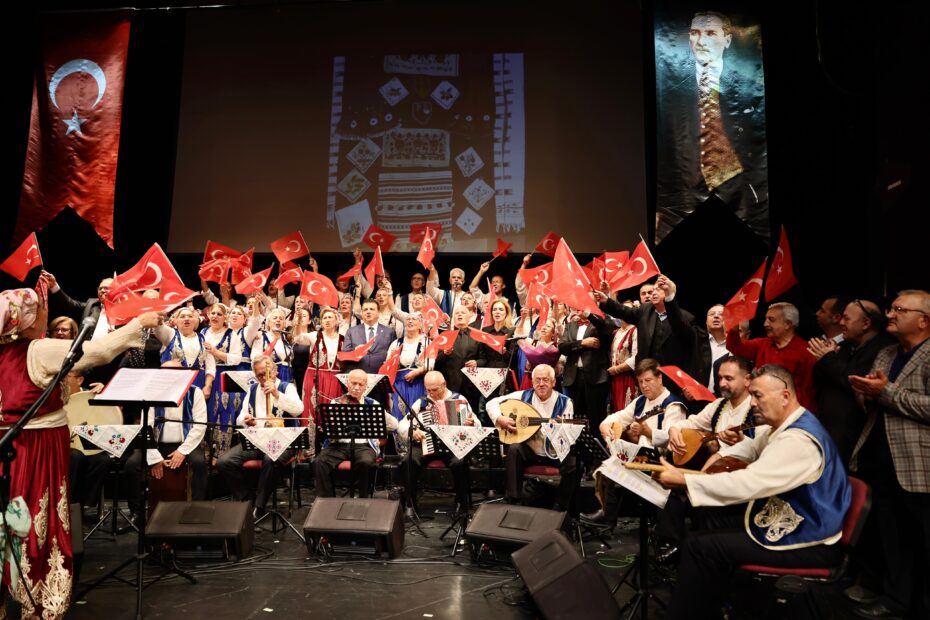 ATATÜRK, BURSA’DA RUMELİ EZGİLERİYLE ANILDI