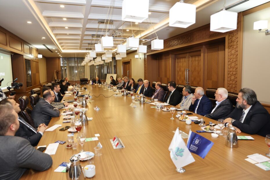 BAŞKAN MUSTAFA BOZBEY; “SU TÜKETEN SANAYİ TARTIŞILMALI”