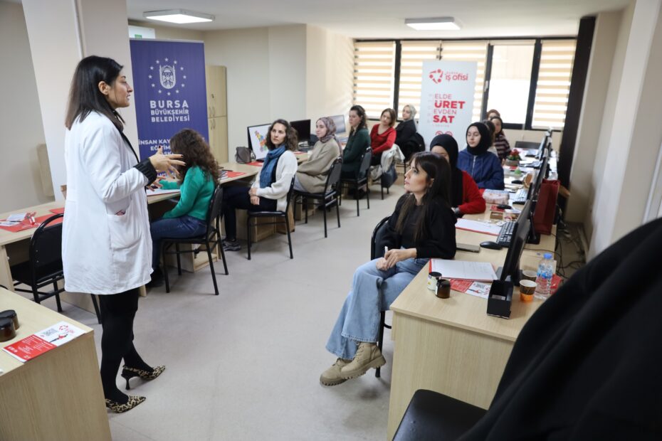 ÜRETEN KADINLARA BÜYÜKŞEHİR DESTEĞİ