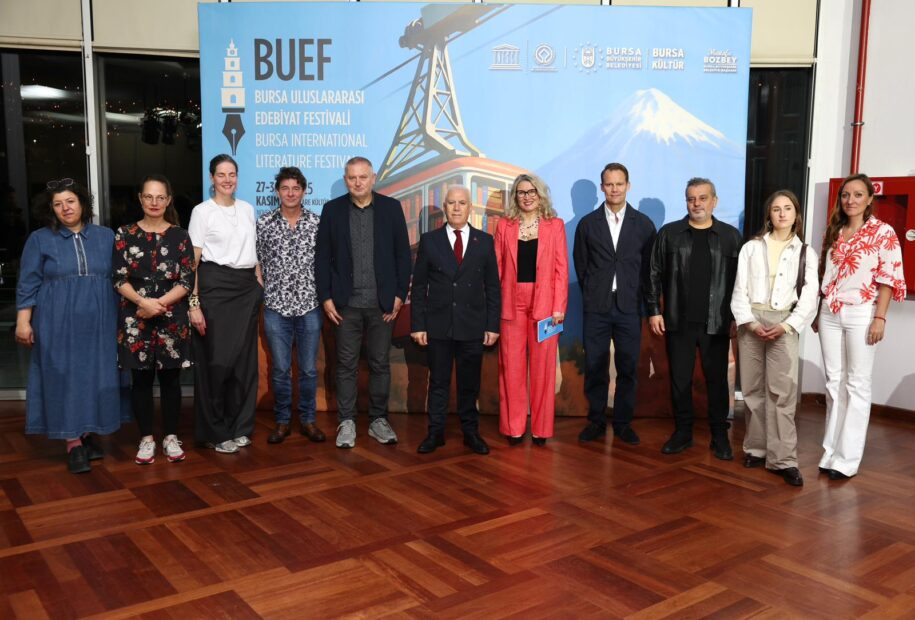 BURSA’DA EDEBİYAT ŞÖLENİ BAŞLADI