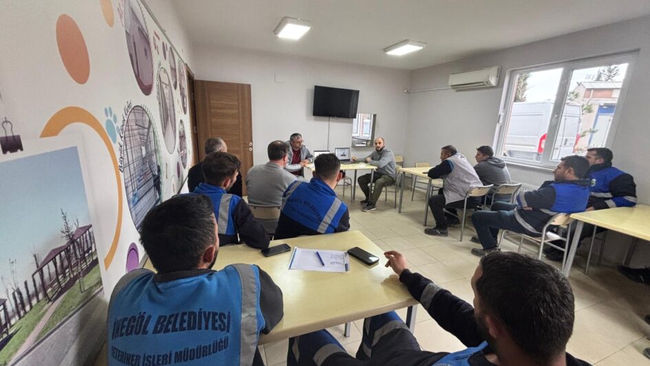 İNEGÖL BELEDİYESİ’NDE KURUM İÇİ EĞİTİMLER SÜRÜYOR