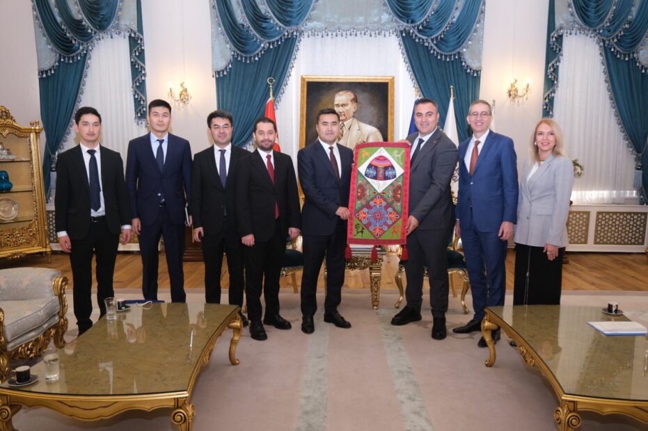 KIRGIZİSTAN-TÜRKİYE DOSTLUK İLİŞKİLERİ FİDANLARLA KÖK SALDI