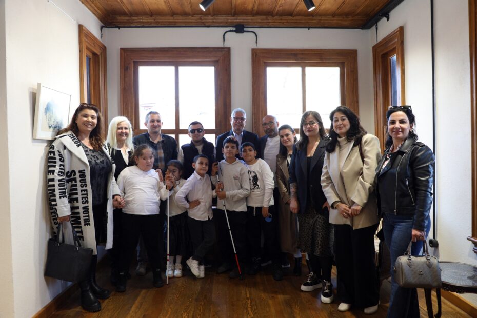 CUMHURİYET GALERİSİ’NDE SANAT ENGEL TANIMIYOR