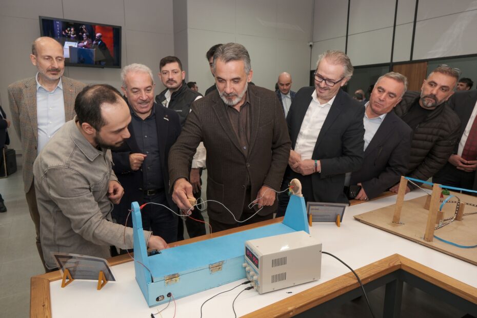 MÜSİAD TEKSTİL, DERİ VE HAZIR GİYİM ZİRVESİ BURSA’DA GERÇEKLEŞTİ