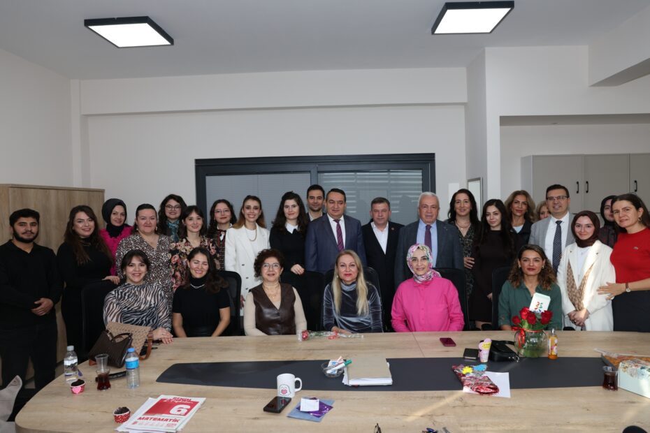 Başkan Şadi Özdemir: “Geleceği kuran öğretmenlerdir”