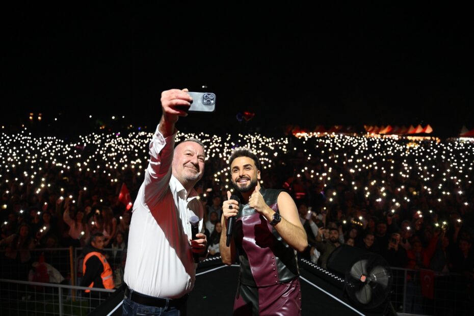 KARACABEY’DE CUMHURİYET COŞKUSU SEFO İLE ZİRVEYE ULAŞTI