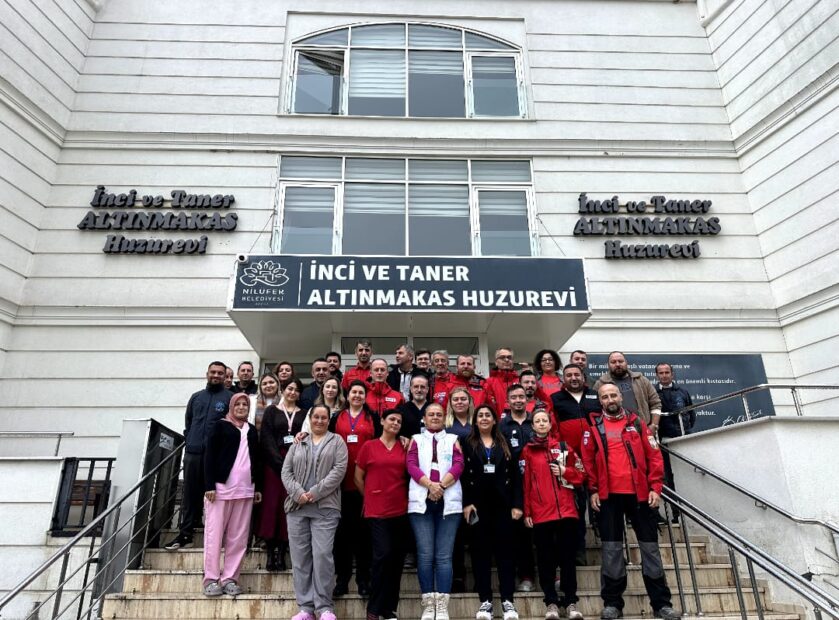 Nilüfer’de huzurevi sakinlerine afet tatbikatı 