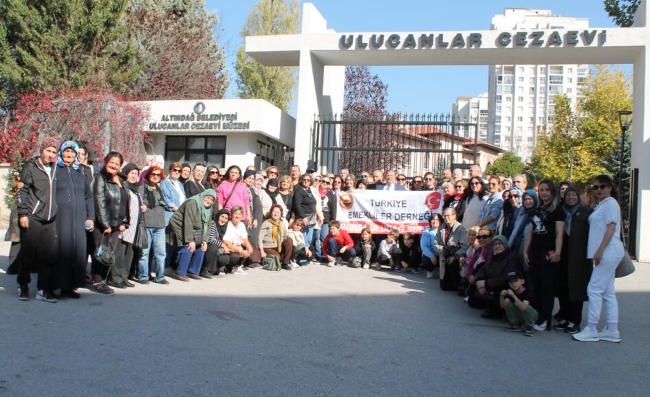 Bursalı Emekliler Tarihte Yolculuk Yaptı