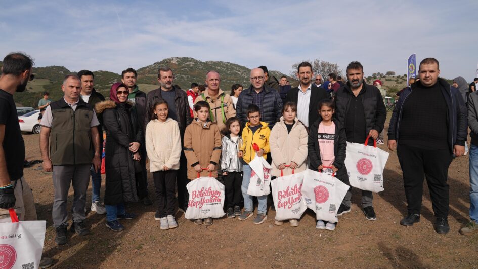 GÜRSU’NUN YANAN ORMANLARINA GÖKYÜZÜNDEN UMUT SERPİLDİ