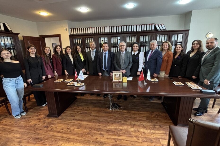 Bursa Barosu ve Osmangazi Belediyesi arasında kadının korunmasına yönelik protokol imzalandı