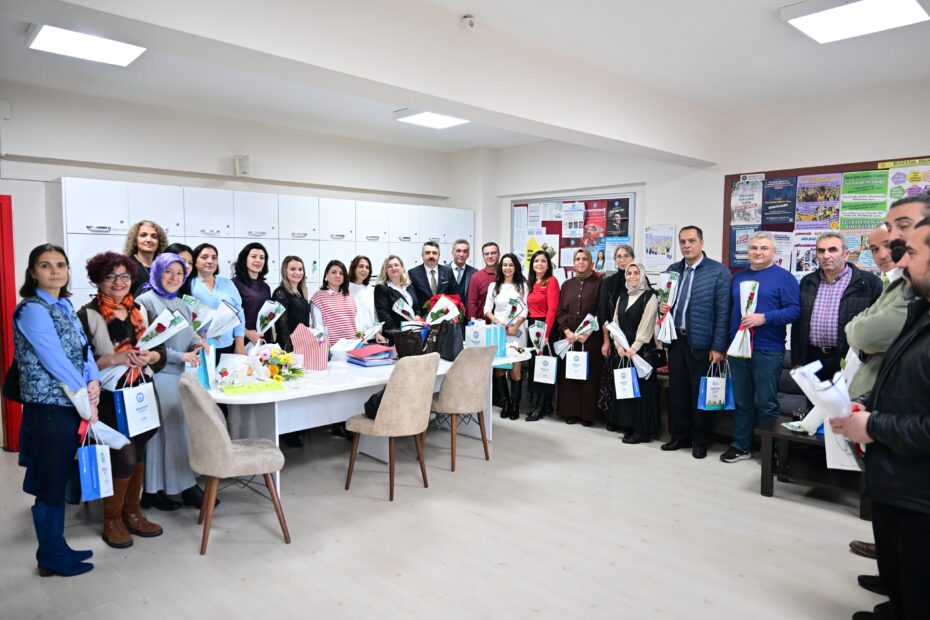 BAŞKAN OKTAY YILMAZ; ‘ÖĞRETMENLER BİZİM KAHRAMANIMIZDIR’