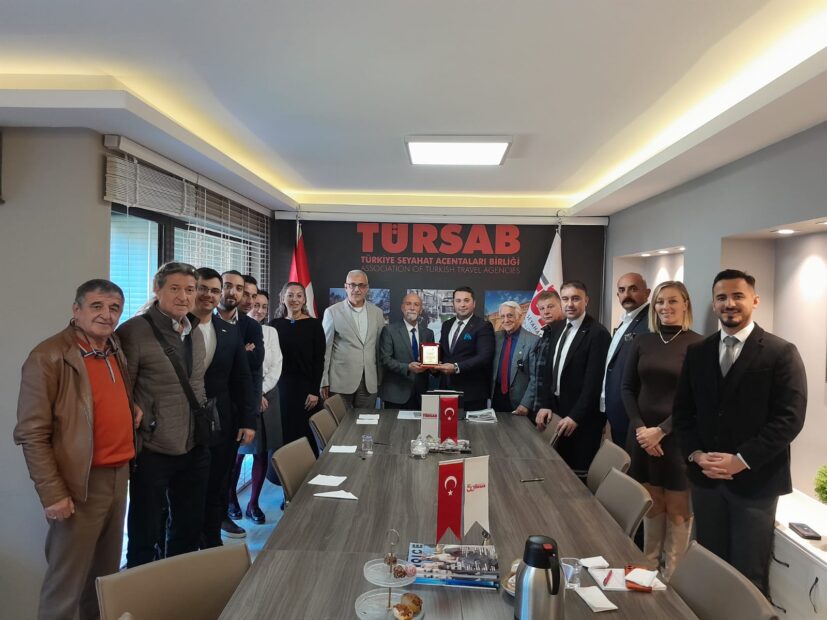 BURSA BÖLGESEL TURİST REHBERLERİ ODASI TÜRSAB’A HAYIRLI OLSUN ZİYARETTİNDE BULUNDU