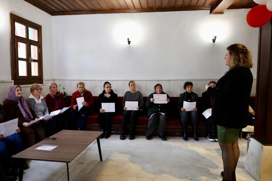 Kadınlar İçin Dayanışma Güçleniyor