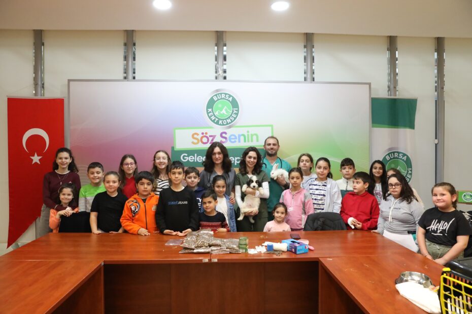 MİNİK VETERİNERLER GÖREV BAŞINDA