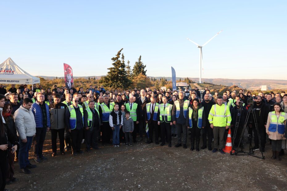 BURSA BÜYÜKŞEHİR, 15 BİN FİDANI TOPRAKLA BULUŞTURDU