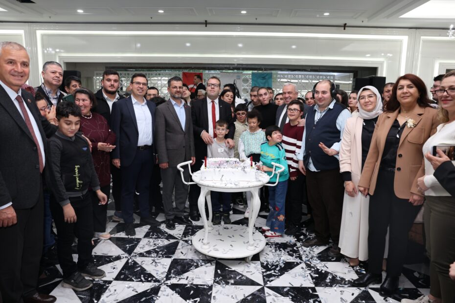 Bizim Ev’in 14’üncü yıldönümü coşkuyla kutlandı