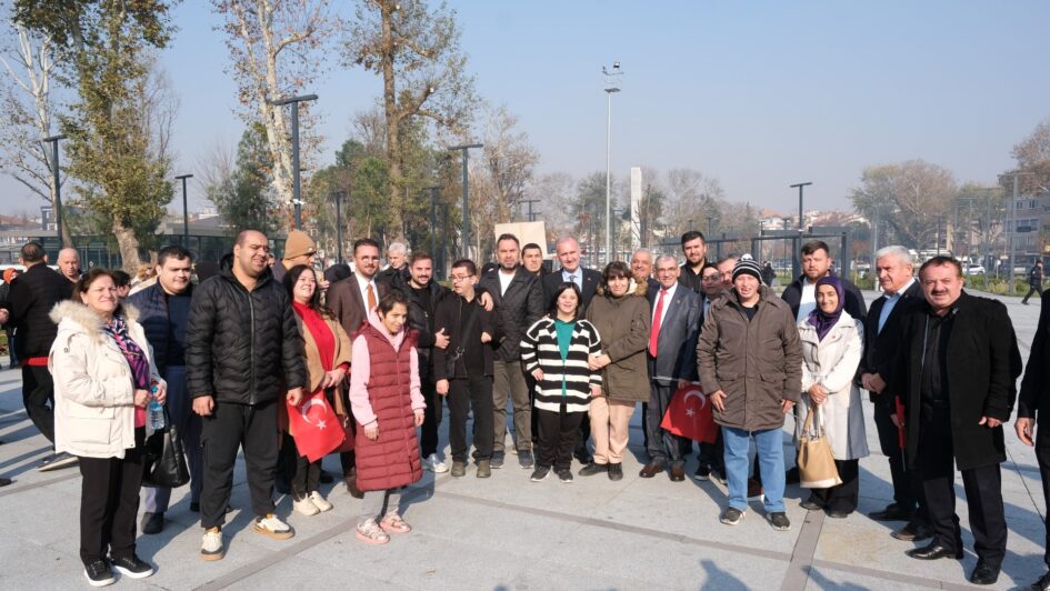 İNEGÖL’DE ENGELLİLER GÜNÜ COŞKUYLA KUTLANDI