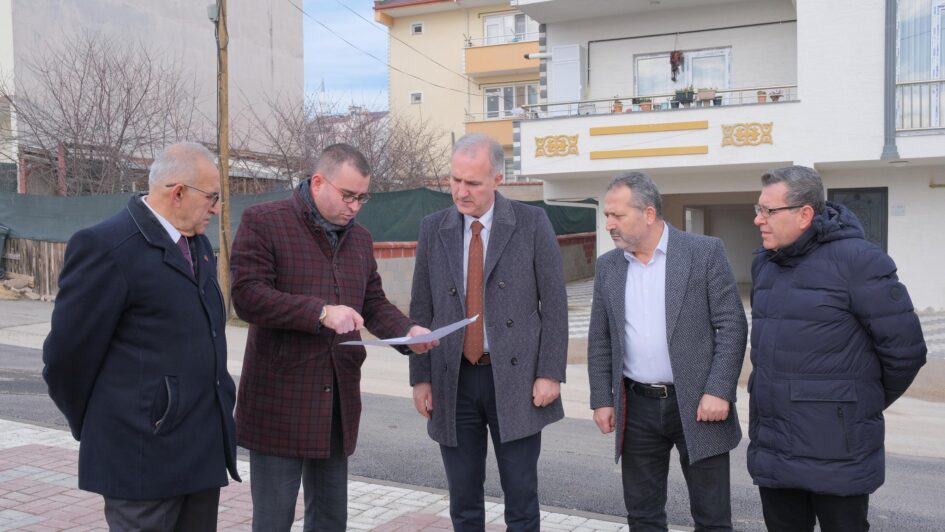 YENİ MAHALLEYE HEM OTOPARK HEM OKSİJEN DEPOSU