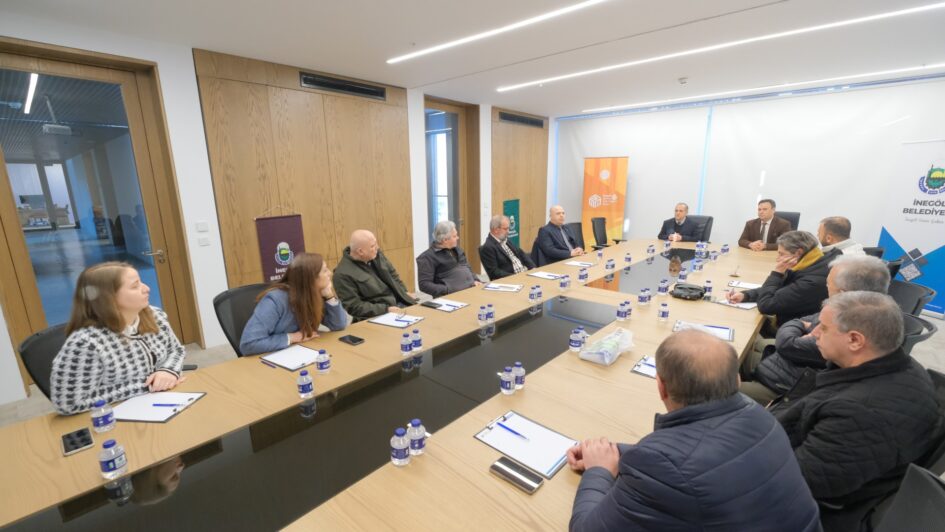 MOBİLYA ÖĞRETMENLERİNE “MOBİLYA ÜRETİMİNDE ATIK YÖNETİMİ” EĞİTİMİ DÜZENLENDİ