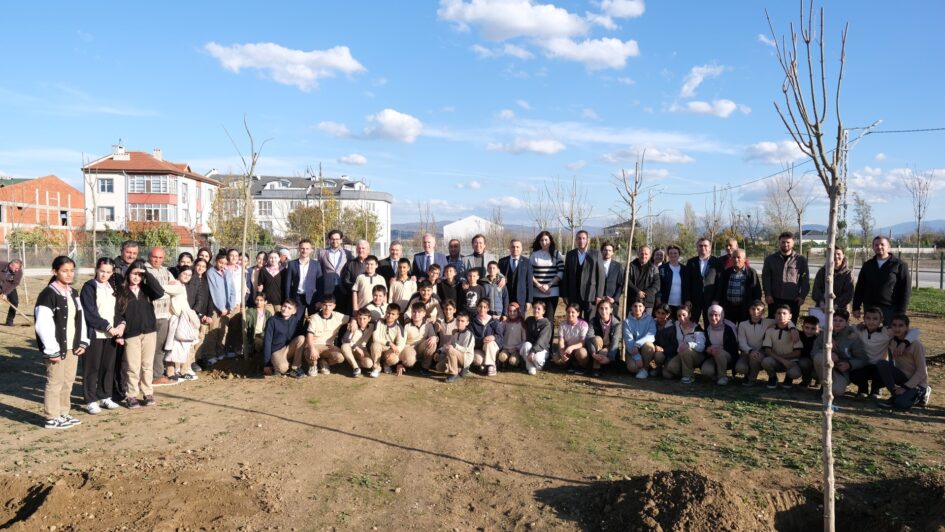 572 FİDANLI KORULUK AKHİSAR’A NEFES OLACAK