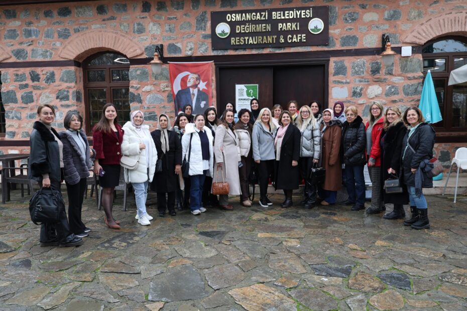 Osmangazili Kadınlar Kültür Turlarıyla Moral Depoluyor