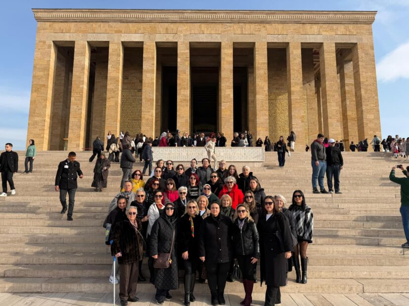 GEMLİK KENT KONSEYİ KADIN MECLİSİ’NDEN 5 ARALIK’TA ANLAMLI ANITKABİR ZİYARETİ