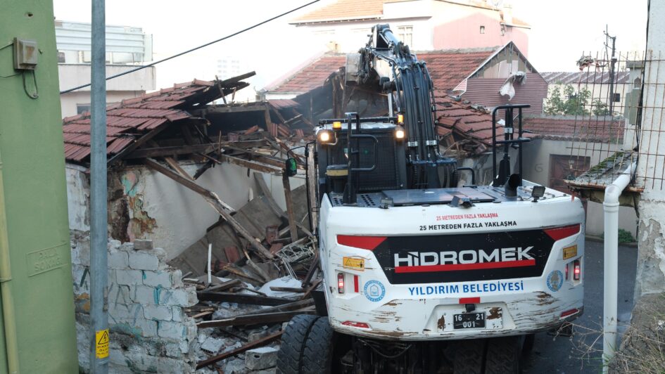 YILDIRIM’DA METRUK  YAPILARA YER YOK