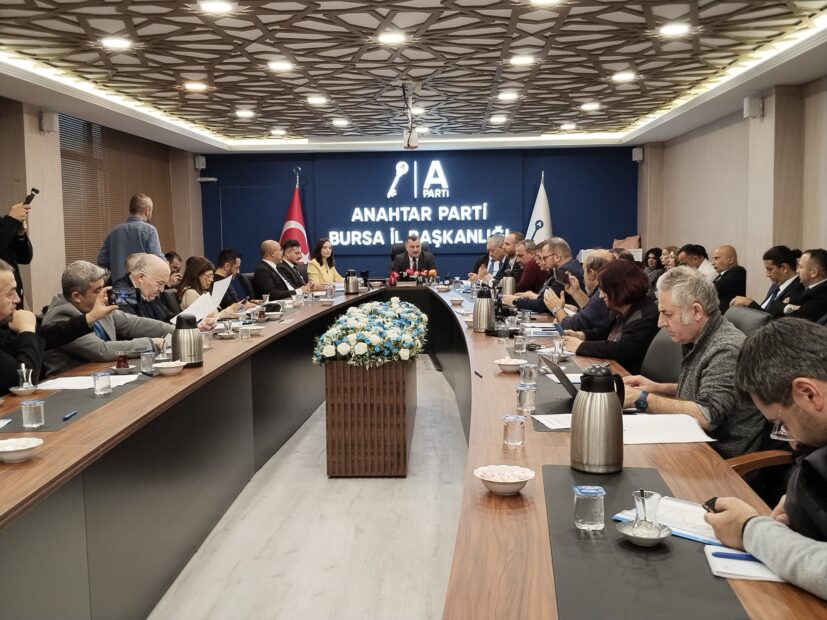 FİKRET ASLAN; “BURSA, HAK ETTİĞİNİN KARŞILIĞINI ALAMIYOR”