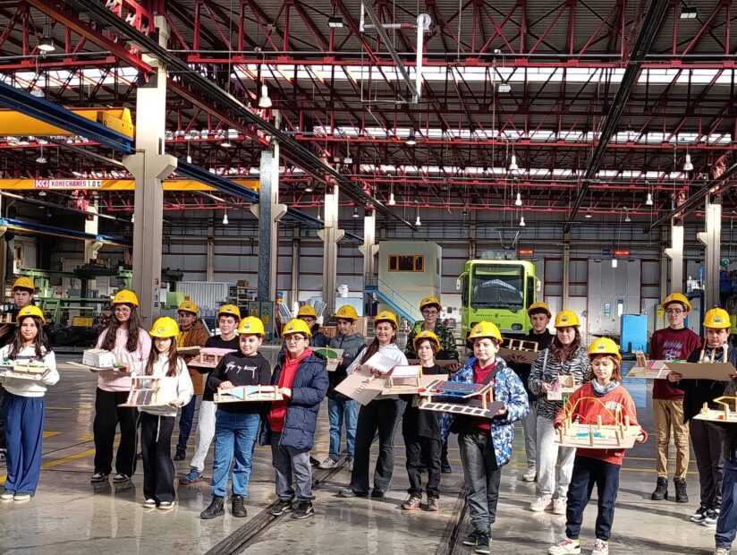 ÖĞRENCİLER BURULAŞ’TA HEM EĞLENDİ HEM ÖĞRENDİ