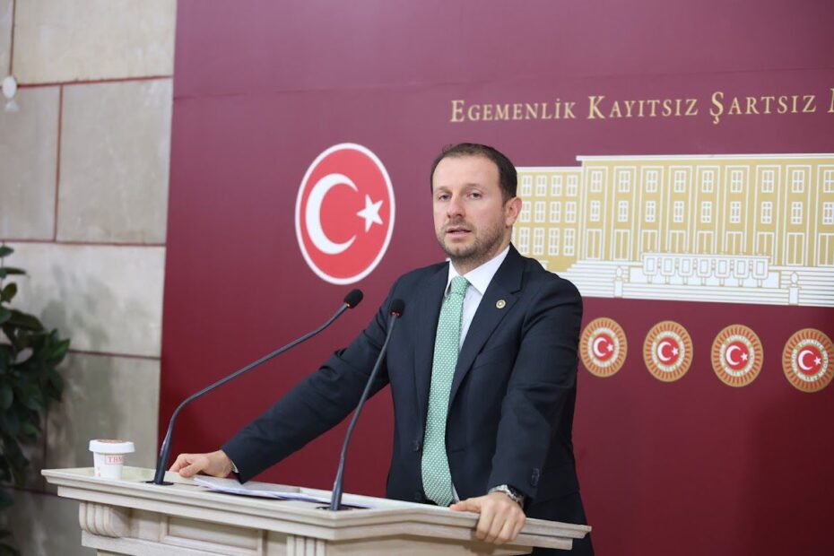 AK PARTİ MİLLETVEKİLİ KILIÇ, TBMM’DE BASIN TOPLANTISI DÜZENLEDİ