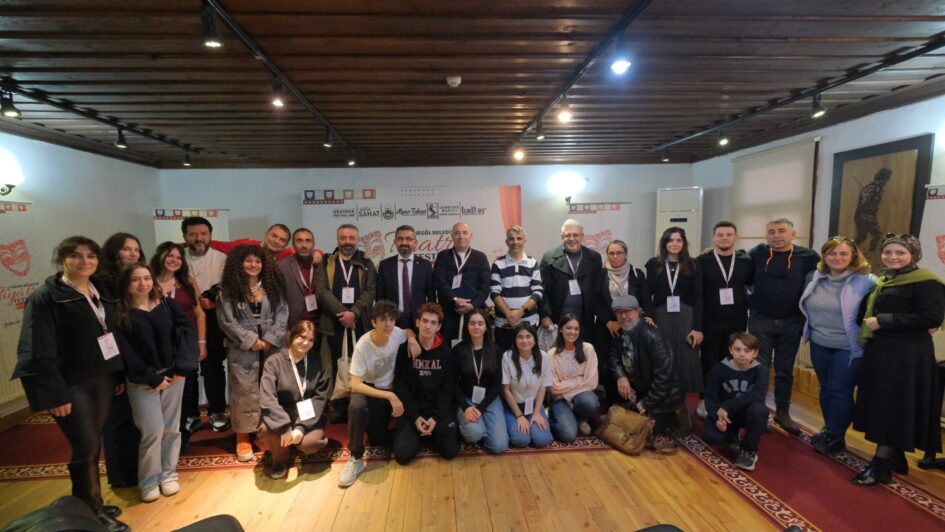 İNEGÖL’DEN TİYATROYA DÜŞÜNSEL BAKIŞ