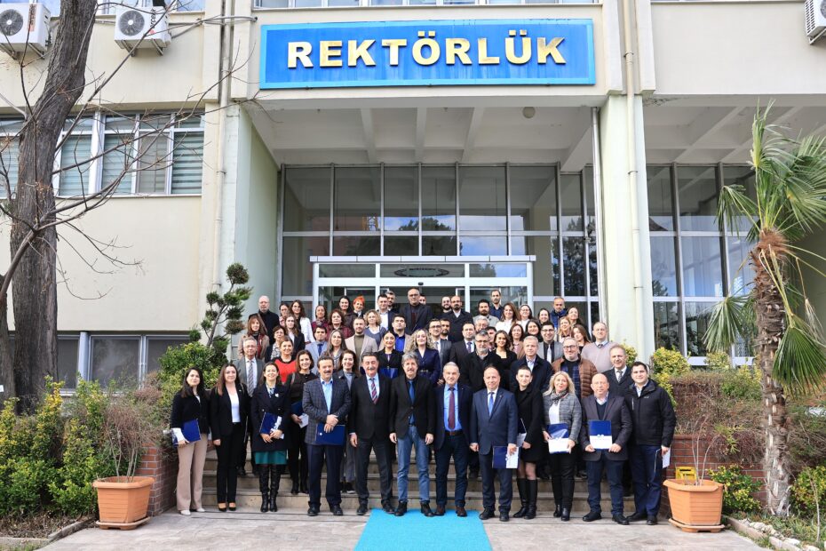 BUÜ, Akademik Başarıda 2025 Finalini Yaptı