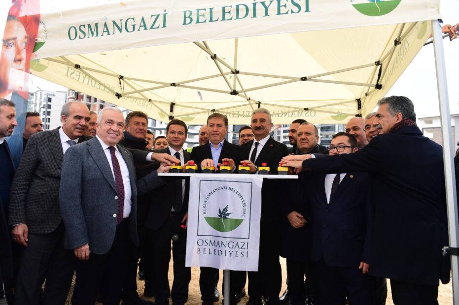 Osmangazi Belediyesi’nden Demirtaş’a Kapalı Pazar Alanı