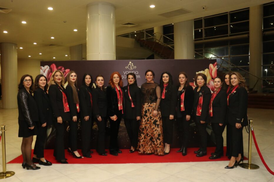 ŞARKILAR YASAV BURS FONU İÇİN SÖYLENDİ