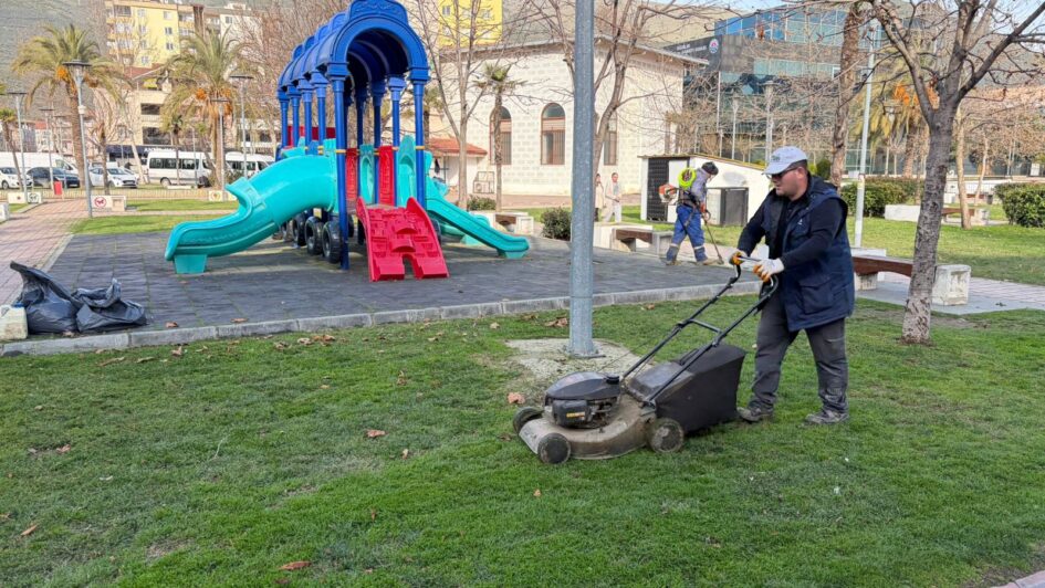 Gemlik Belediyesi’nden Yoğun Mesai