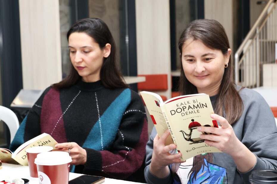 Osmangazi’de Kitapseverlerden Kolektif Okuma Etkinliği