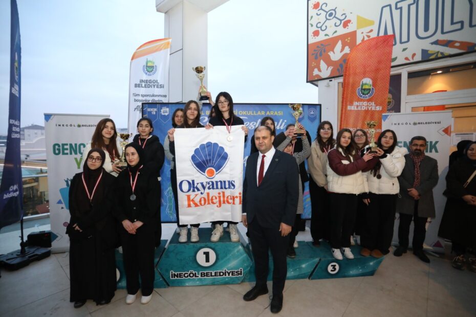 SPOR FESTİVALİNDE SATRANÇ MÜSABAKALARI NEFES KESTİ