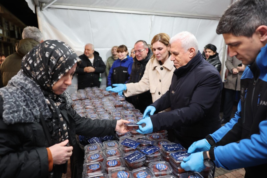 ULU CAMİ’DE RAMAZAN’A TATLI BAŞLANGIÇ