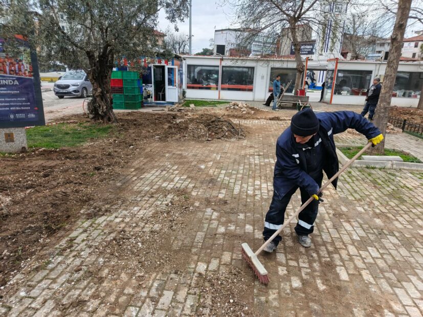 Gemlik Çarşı Meydanı’nda Kapsamlı Çevre Düzenlemesi