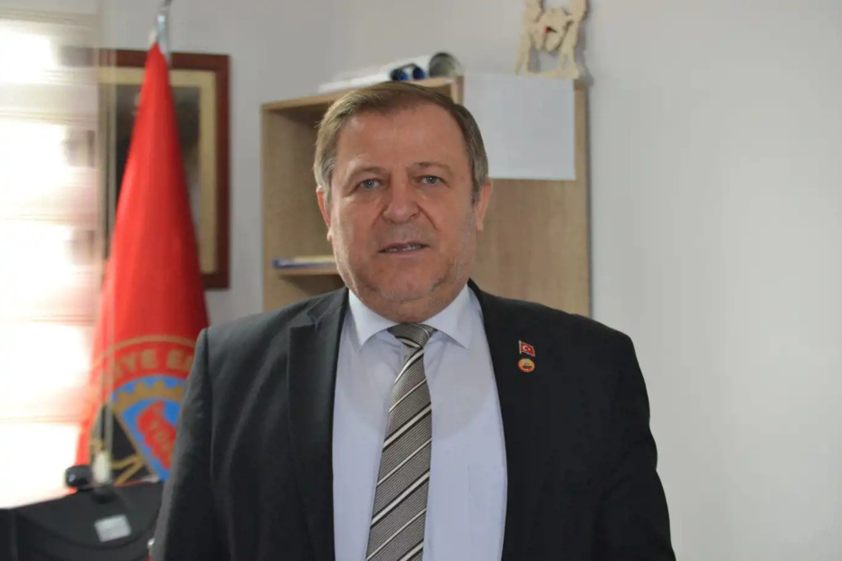 Kenan Pars; “Emekliler Devlet Bankalarında Mahsur!”